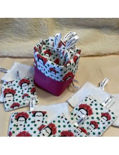 Lote 10 toalhetes + Cesto impermeável