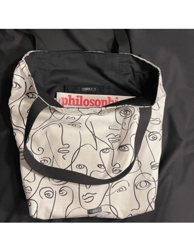 Tote Bag forrada e com bolso interior