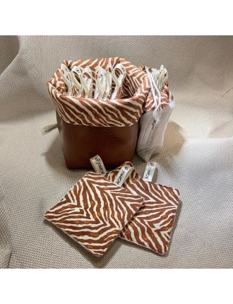 Lote 5 Toalhetes + Cesto impermeável + Saquinho para a máquina de lavar