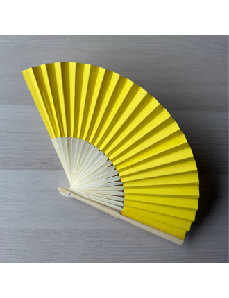 Leque de madeira, com personalização