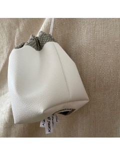 Cesto distribuidor de toalhetes